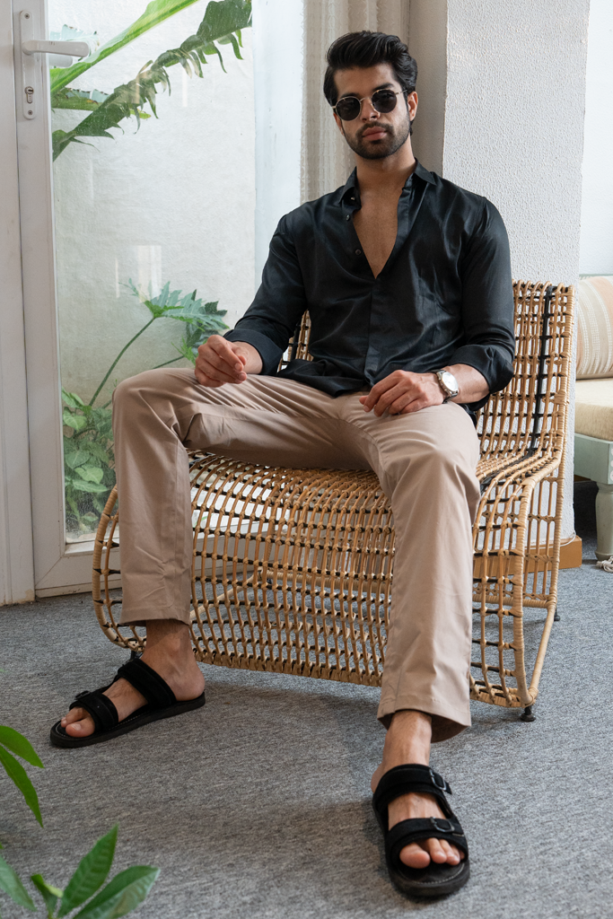 Stone Regular Fit Mid Rise Cotton Chinos Pant