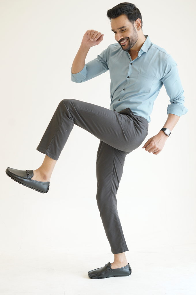 Dark Grey Regular Fit Mid Rise Cotton Chinos Pant